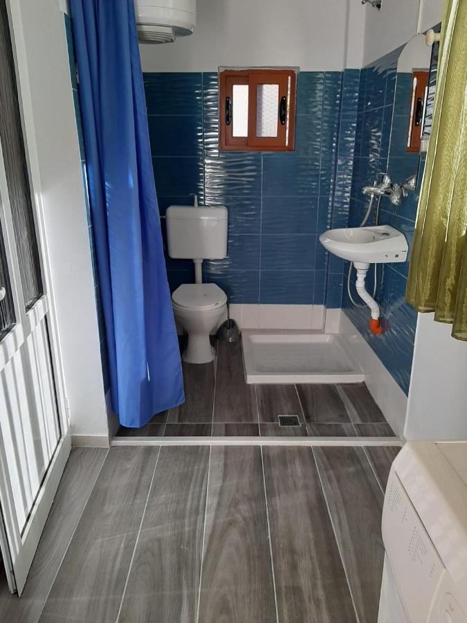 Guest House Noah&Kristel Berat Bagian luar foto