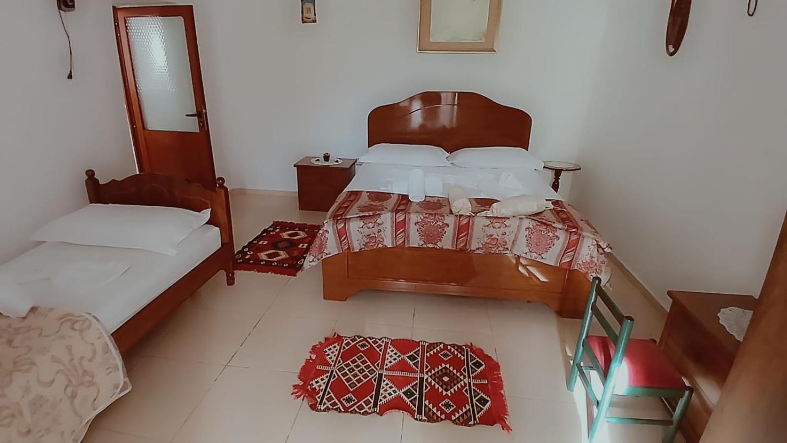Guest House Noah&Kristel Berat Bagian luar foto